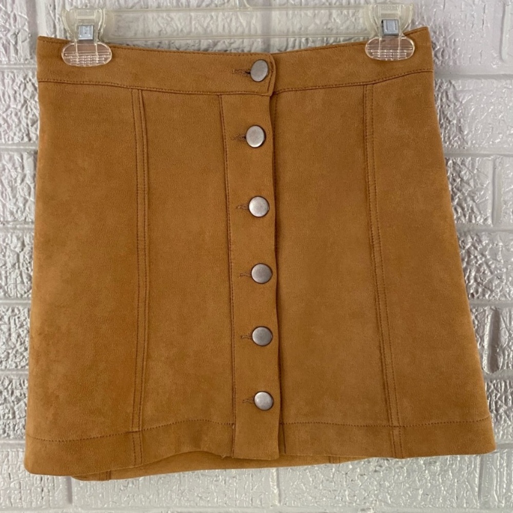 EUC Forever 21 Faux Suede Skirt Waist 13.5” Length 15” Machine Washable